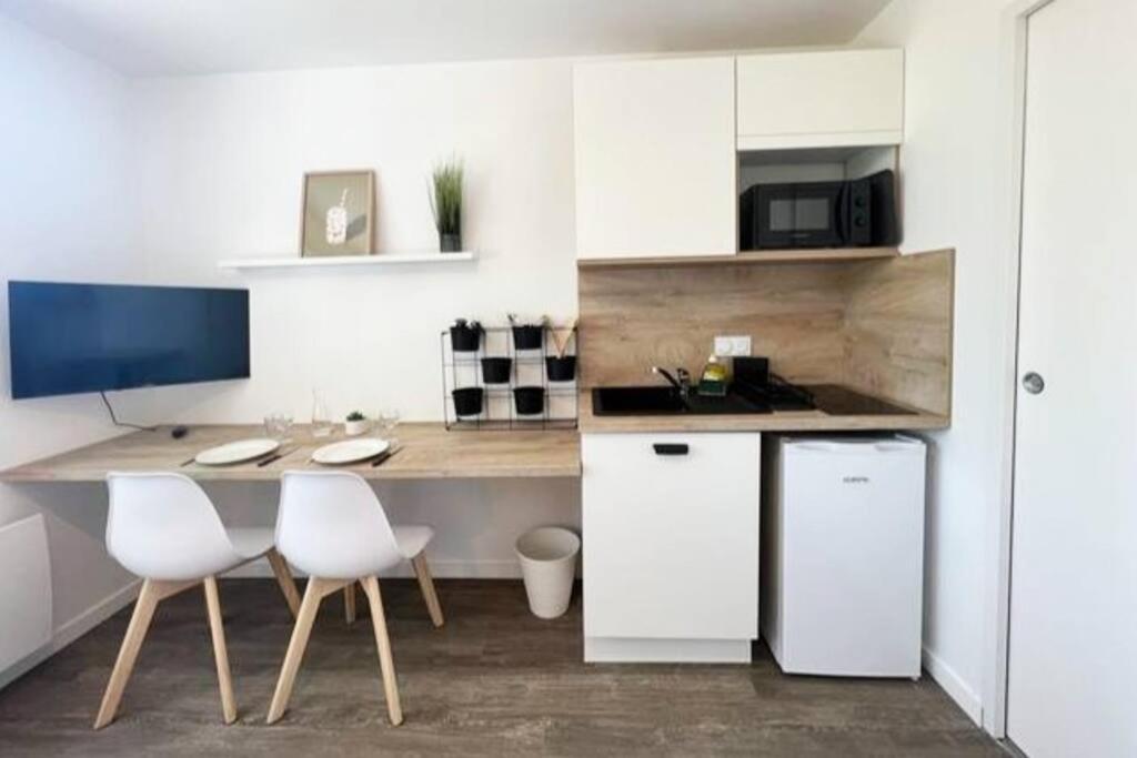 Suite Le Studio Mangue - Cosy & Vue Sur Le Jardin - Plages A Proximite Saint-Nazaire  Exterior photo
